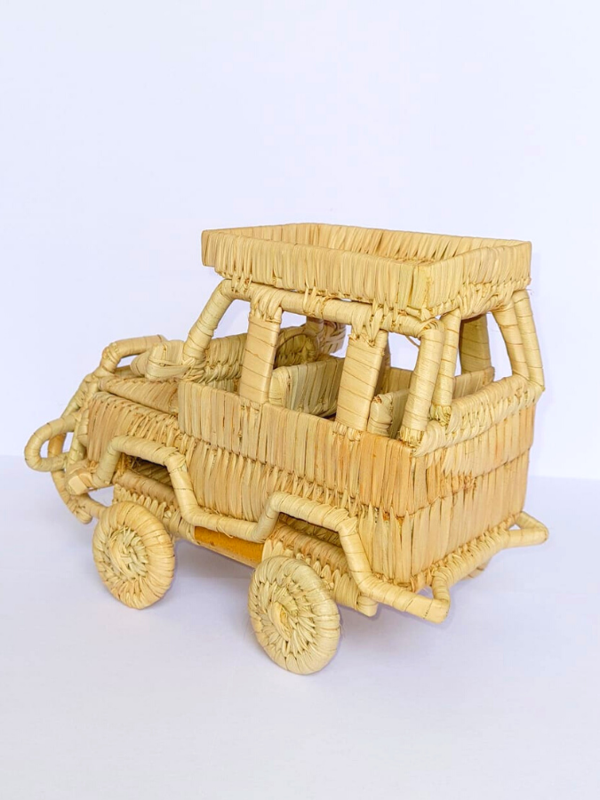 Woven Landrover 4x4 Back Left